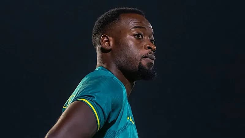 خالد ناري يقترب من العلا