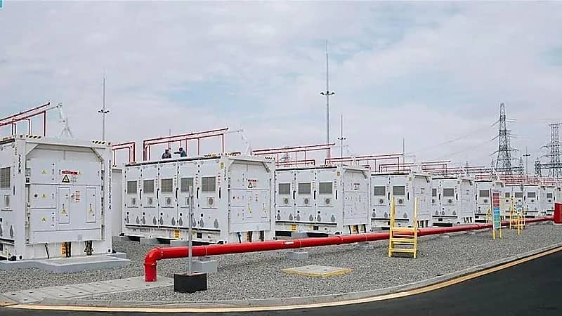 مختص يكشف أسباب نجاح المملكة في خفض التكاليف منظومات البطاريات بنحو 56%