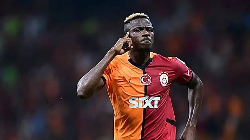 رومانو: الهلال يحجز موعد الفحص الطبي لأوسيمين والقرار النهائي يقترب