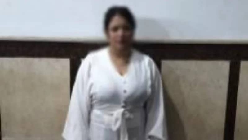 القبض على البلوجر المصريةجومانا نستون بتهمة نشر محتوى خادش للحياء