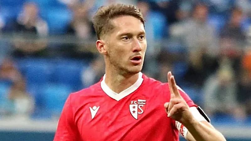 أندية روشن تسعى لضم ميرانتشوك