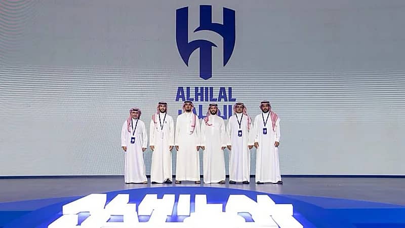 سلطان آل الشيخ يودع منصبه ويشكر كل من رافقه خلال رحلته