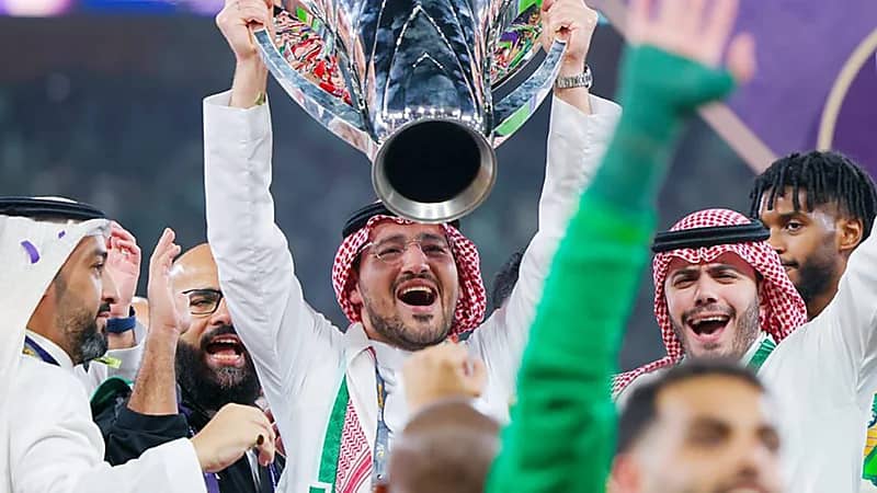 غالب كتبي يودع الأهلي بعد عامين من العمل الإداري