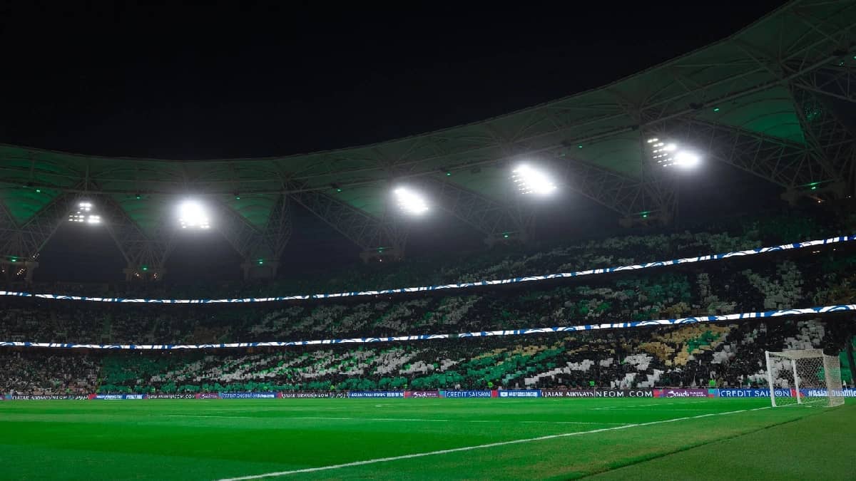 مجلس جمهور الأخضر يجهز تيفو لمباراة إندونيسيا