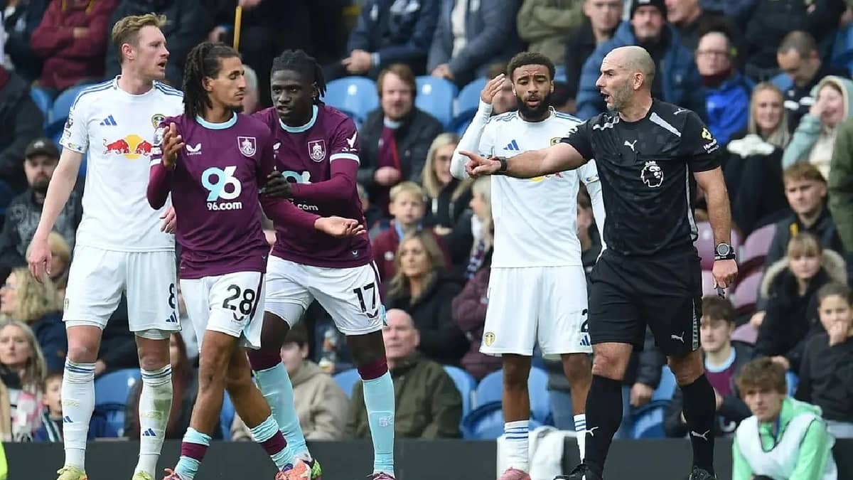 حنبعل المجبري يواجه التحقيقات بعد حادثة بصق على الجماهير