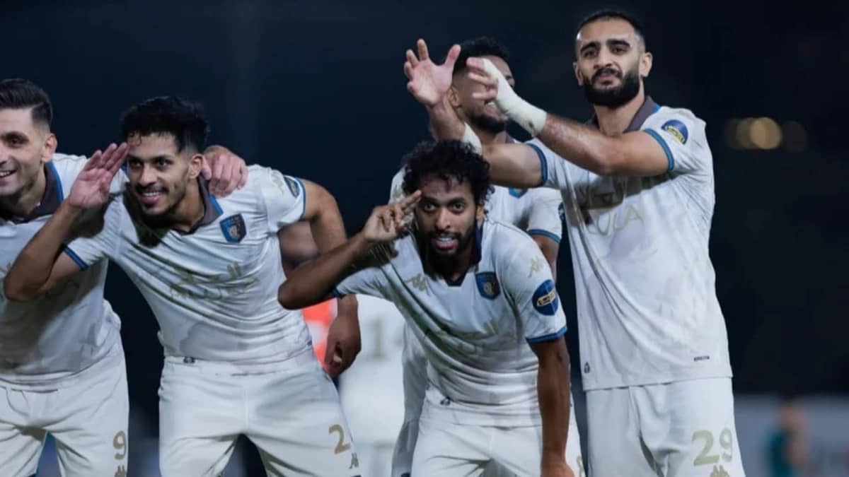 العلا ينفرد بصدارة دوري يلو بعد فوزه على الدرعية