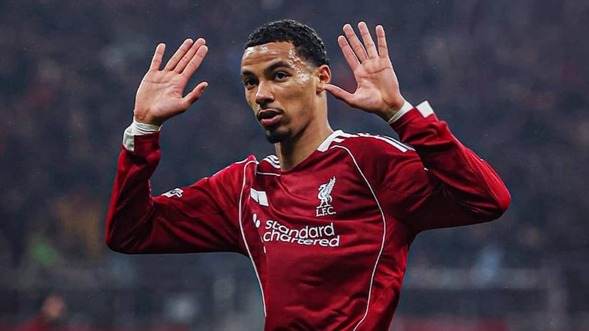 ليفربول يستعيد بريقه بخماسية في شباك فرانكفورت