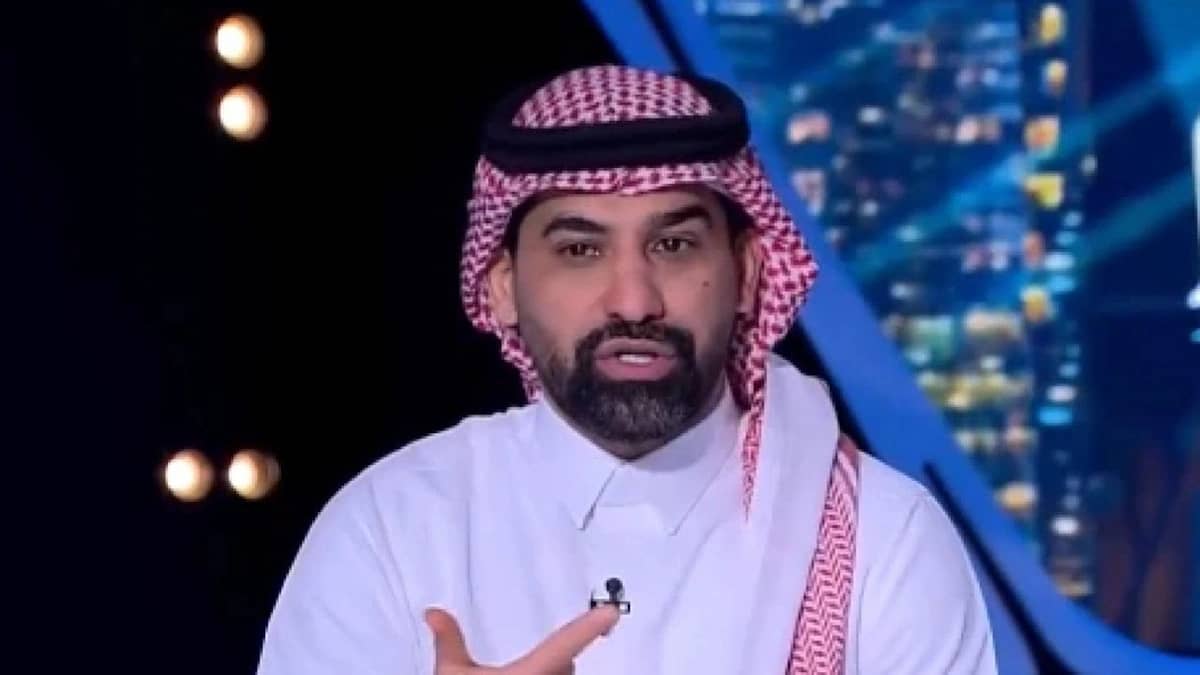 أحمد عطيف : من حق الجمهور متابعة المباريات .. فيديو