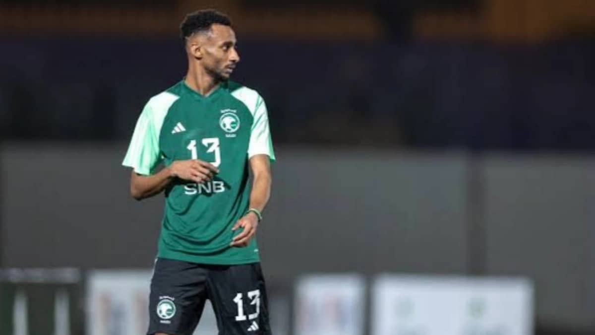 الإصابة تُبعد متعب الحربي عن معسكر الأخضر