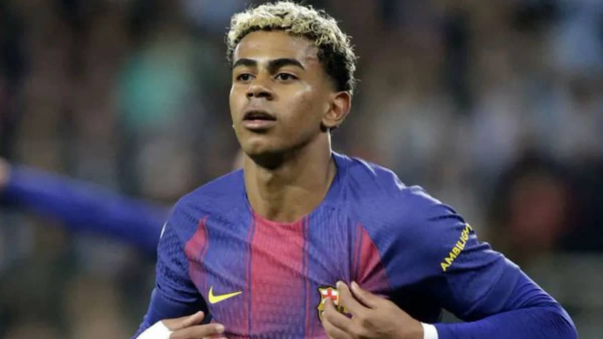 أزمة جديدة بين الاتحاد الإسباني وبرشلونة بسبب استبعاد لامين جمال