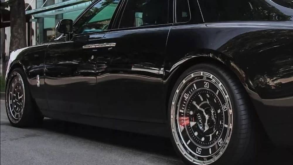 صانع مجوهرات يحوّل جنوط سيارته رولز رويس لتكون مستوحاة من رولكس