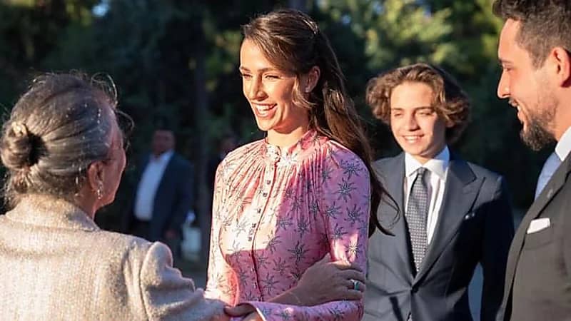 الأميرة رجوة الحسين تخطف الأنظار كعادتها في أحدث ظهور لها