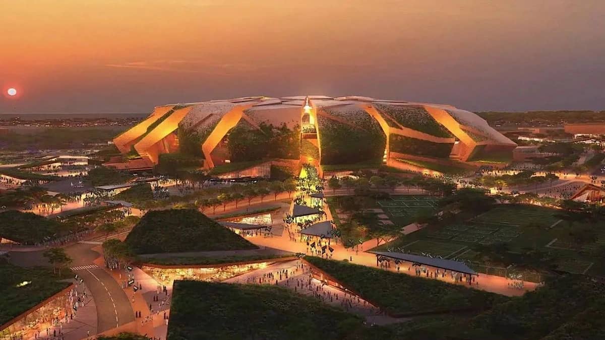 الخطيب: الانتهاء من أبرز ملاعب مونديال 2034 قبل عام 2030.. صور