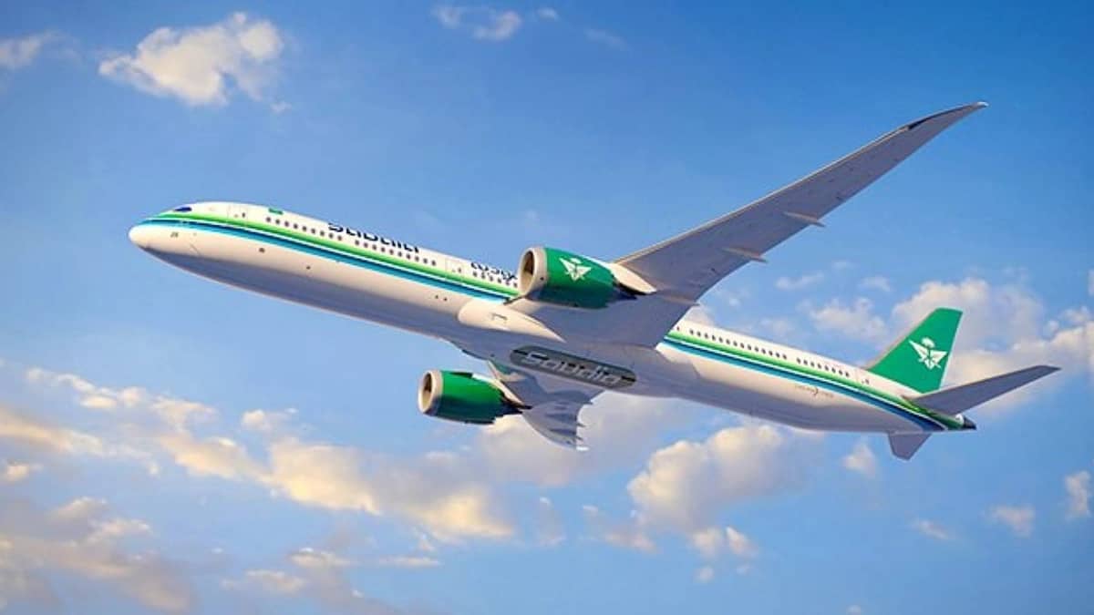 الخطوط السعودية تعتزم شراء طائرات شحن واستلام 12 طائرة ركاب جديدة في 2026