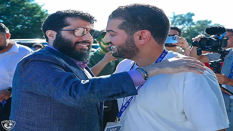 لقطات أخوية بين تركي آل الشيخ ورئيس الهلال