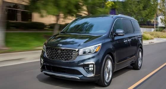 بالصور.. كيا سيدونا 2019 تتحدي " كرايسلر باسيفيكا " بوجه جديد في نيويورك