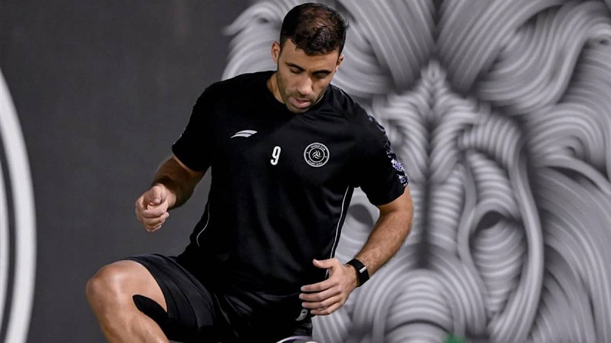 حمد الله يخضع لاختبارات لتحديد مشاركته أمام الريان