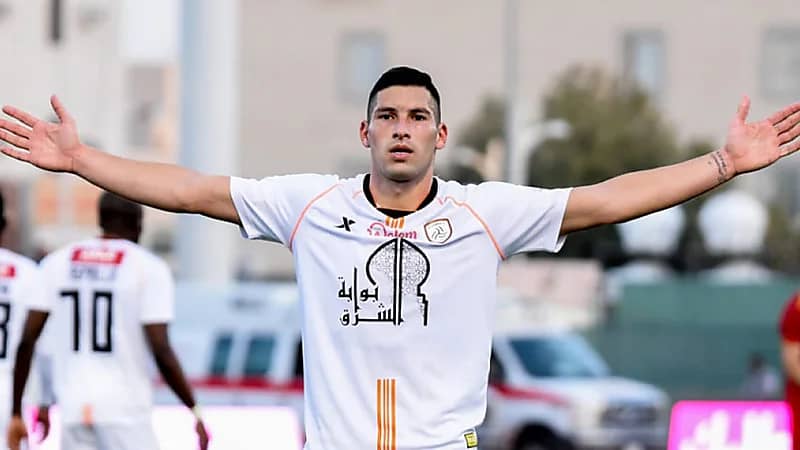 جوانكا يودع الشباب ويقترب من ارتداء قميص العُلا