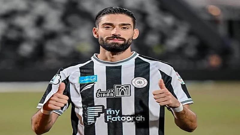 اللجنة الطبية تتابع حالة كاراسكو واللاعب يقترب من العودة