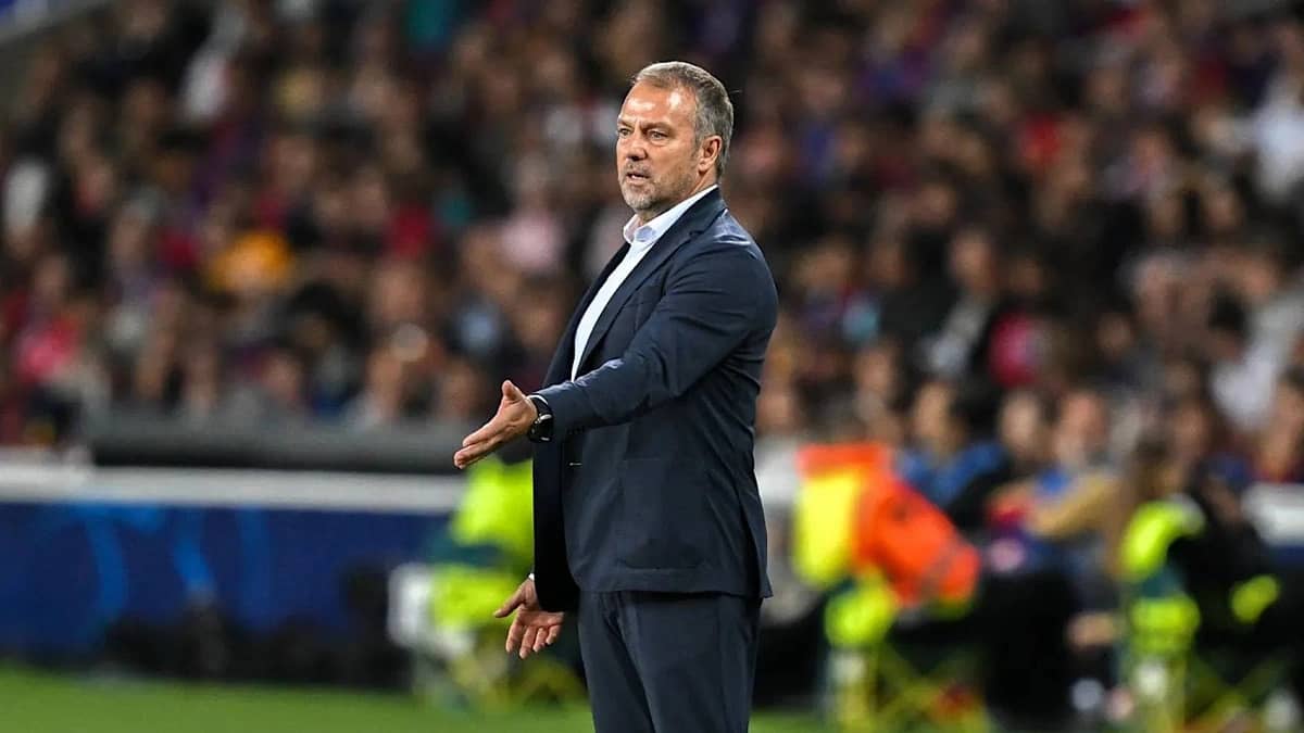 برشلونة يتقدم باحتجاج رسمي لإلغاء طرد هانز فليك قبل الكلاسيكو ضد ريال مدريد