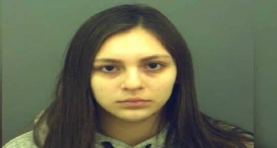 فتاة تقتل رضيعها بـ 9 طعنات رغبة في نوم هادئ