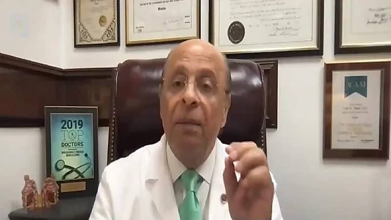 أستاذ مناعة: المتحور "مو" يصيب المتعافين.. واللقاح يظل أفضل حل لمواجهة طفرات كورونا