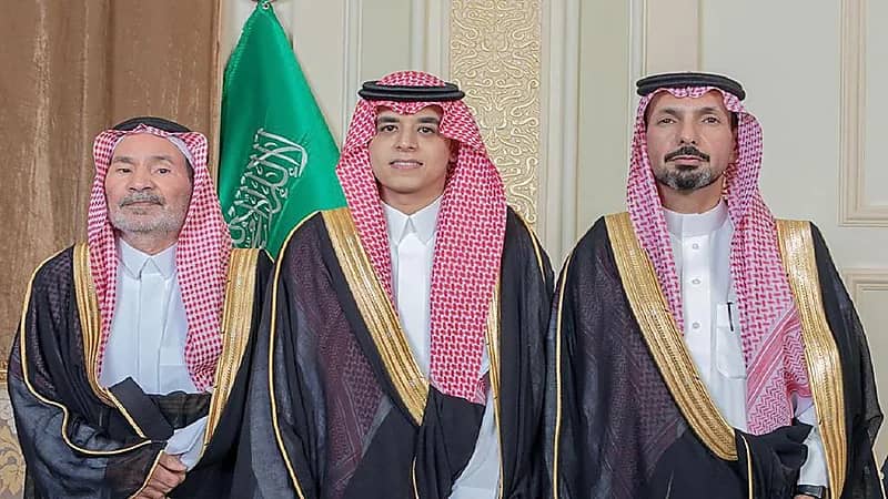 "الهزاني" يحتفل بزواجه