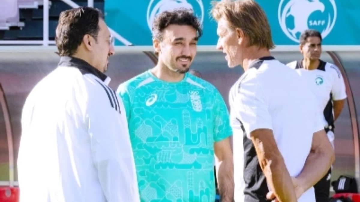 رينارد يستعد لإعلان قائمة الأخضر لمعسكر جدة استعداداً لكأس العرب 2025