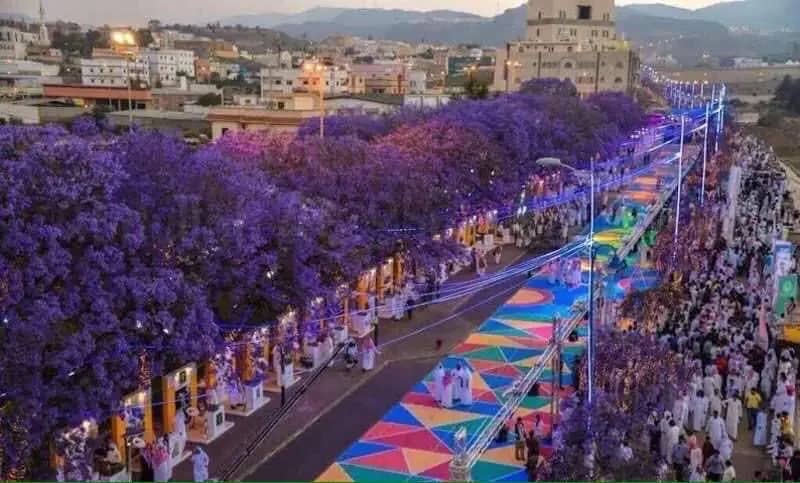 إغلاق مداخل ومخارج شارع الفن بأبها بدءً من الليلة