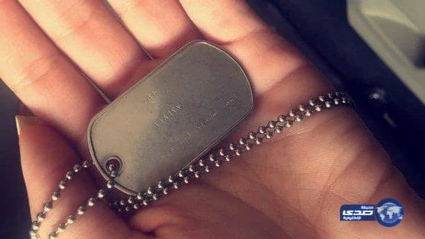 "تويتر" يجمع كويتية بجندى سعودى اهداها قلادته العسكرية يوم التحرير منذ سنوات