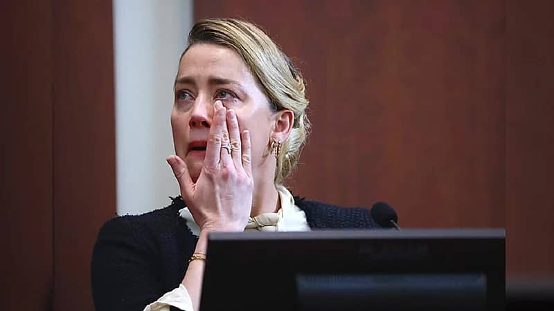 آمبر هيرد بعد تغريمها 15 مليون لجوني ديب: كنت اعتقد أني أمريكية حرة