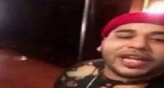 بالفيديو. .لقطات مرعبة لرجل يصفع جثة داخل نعش